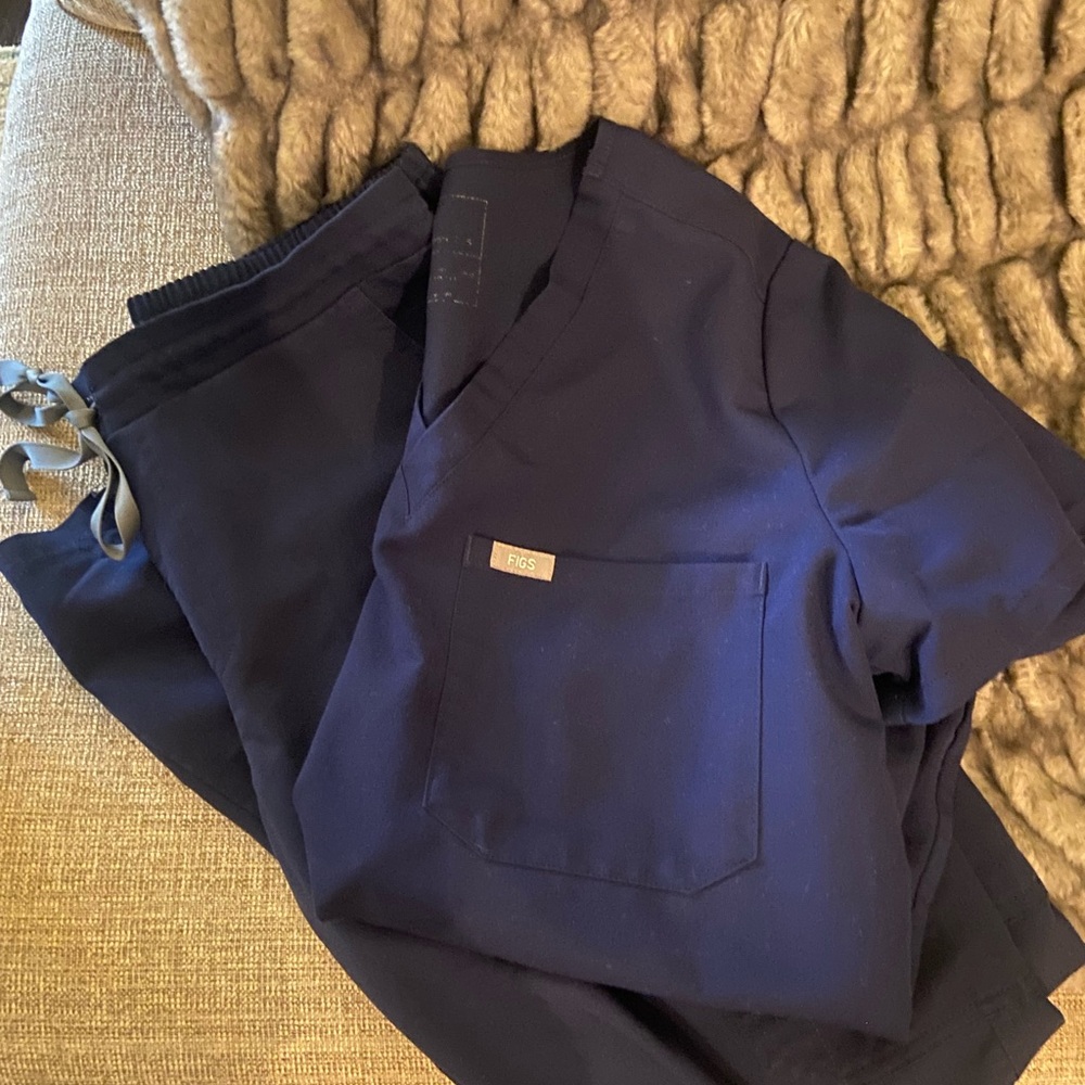 SIZE SMALL FIGS SET